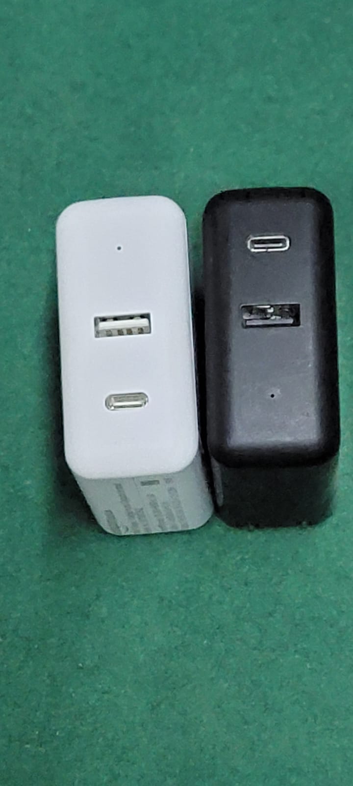 Amazon Basics Wall Charger B07NW725GZ | Dual USB + PD 39W Fast Charger (Lot Available)